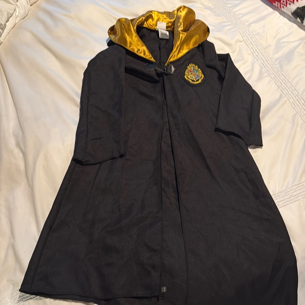 Harry Potter Wizarding Cloak Hooded Black Gold Cape Wizard Hogwarts M 7-8